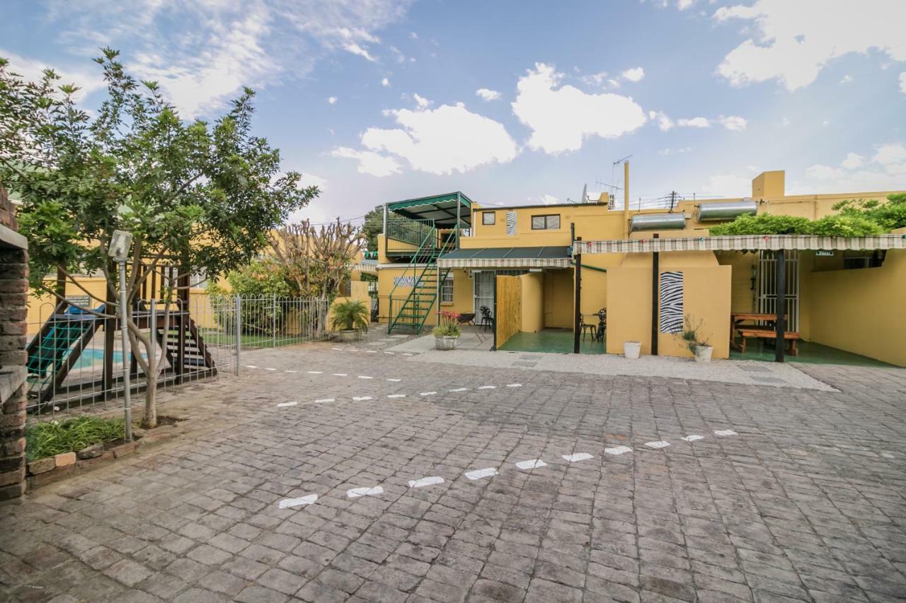 Profcon Resort Graaff-Reinet Kültér fotó
